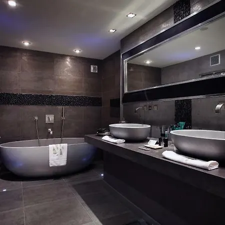 Le Saint Roch Hotel