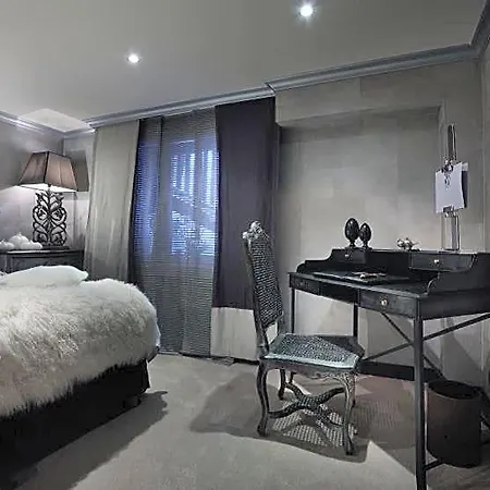 Saint Roch Hotel 5*
