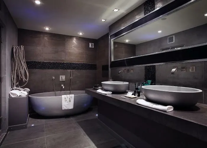 Le Saint Roch Hotel